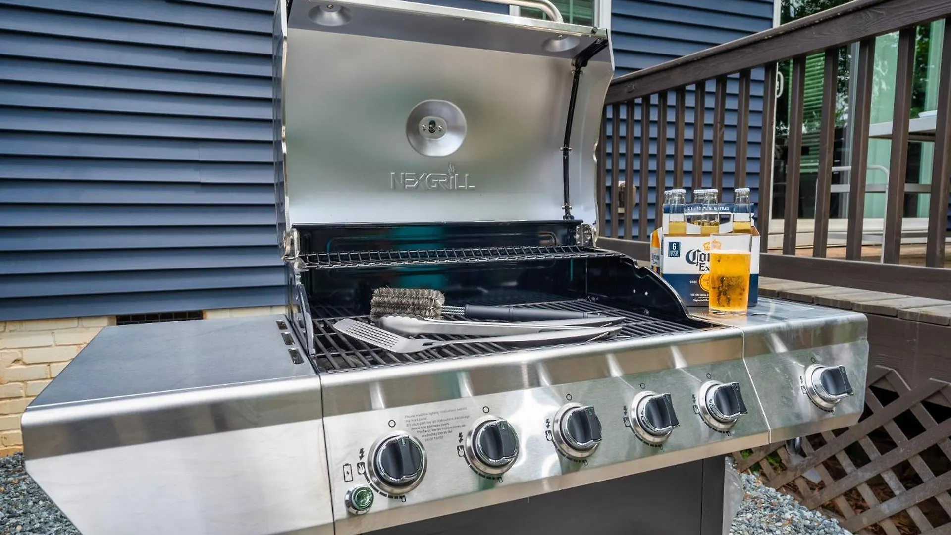 Hébergement de vacances Uptown Oasis, Hot Tub, Swing Chairs, Fire Pit, Gazebo Charlotte